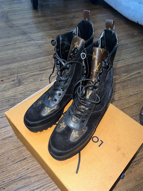 Second hand Louis Vuitton Boots 